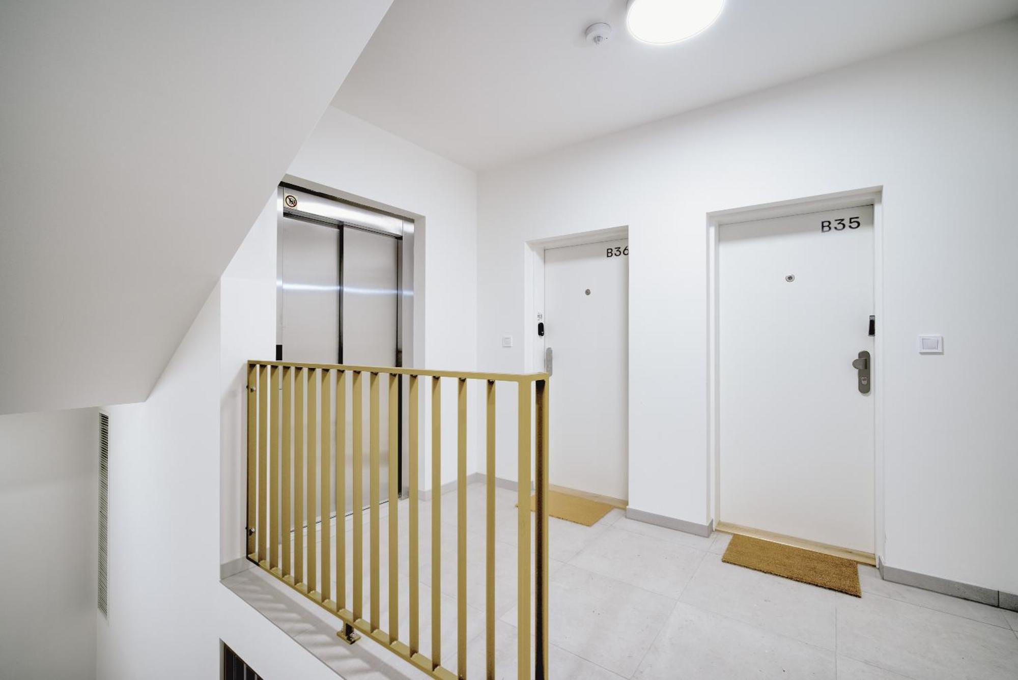 City Relax Apartments With Free Parking, 10 Mins Walk To City Centre Brno Exterior photo