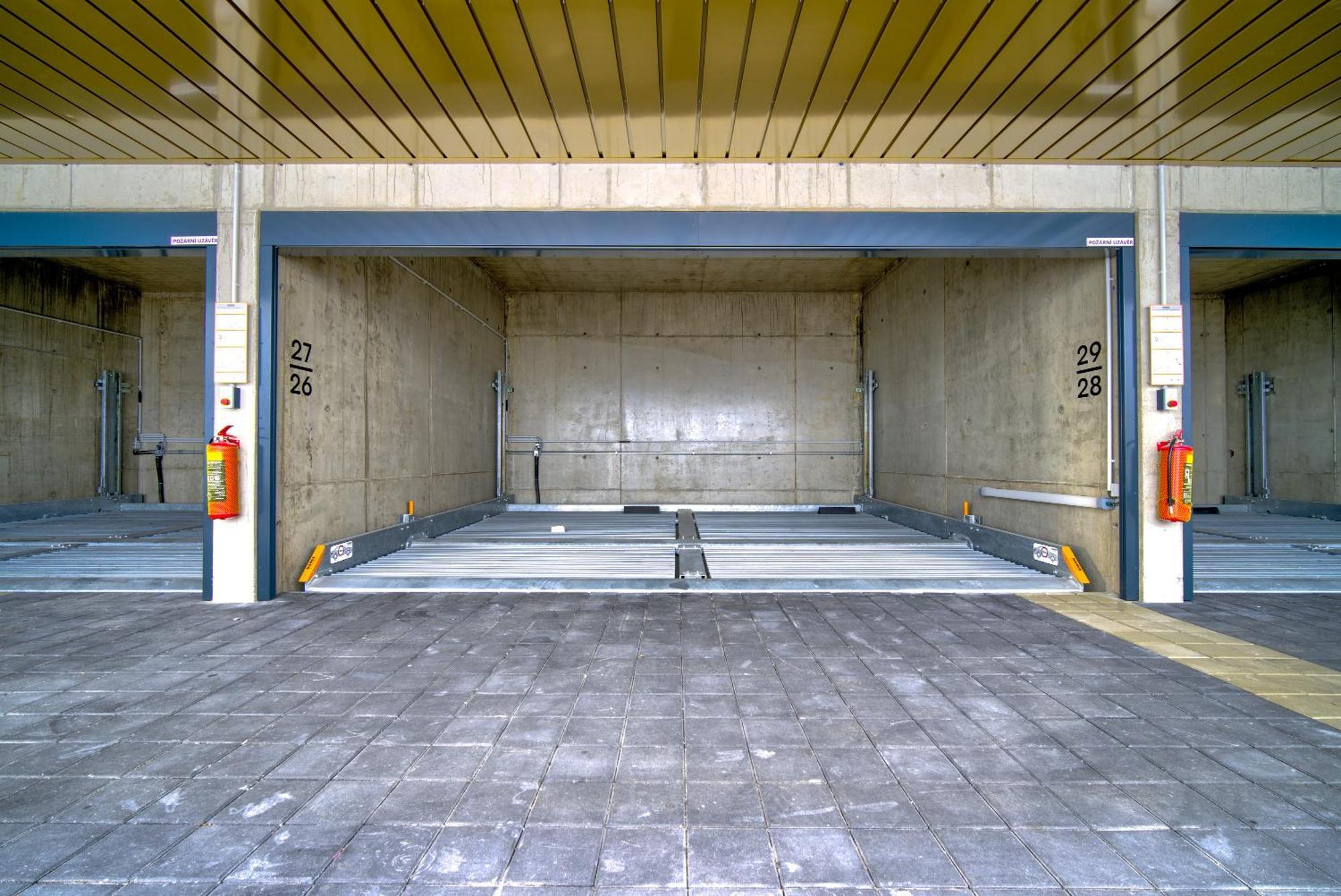 City Relax Apartments With Free Parking, 10 Mins Walk To City Centre Brno Exterior photo
