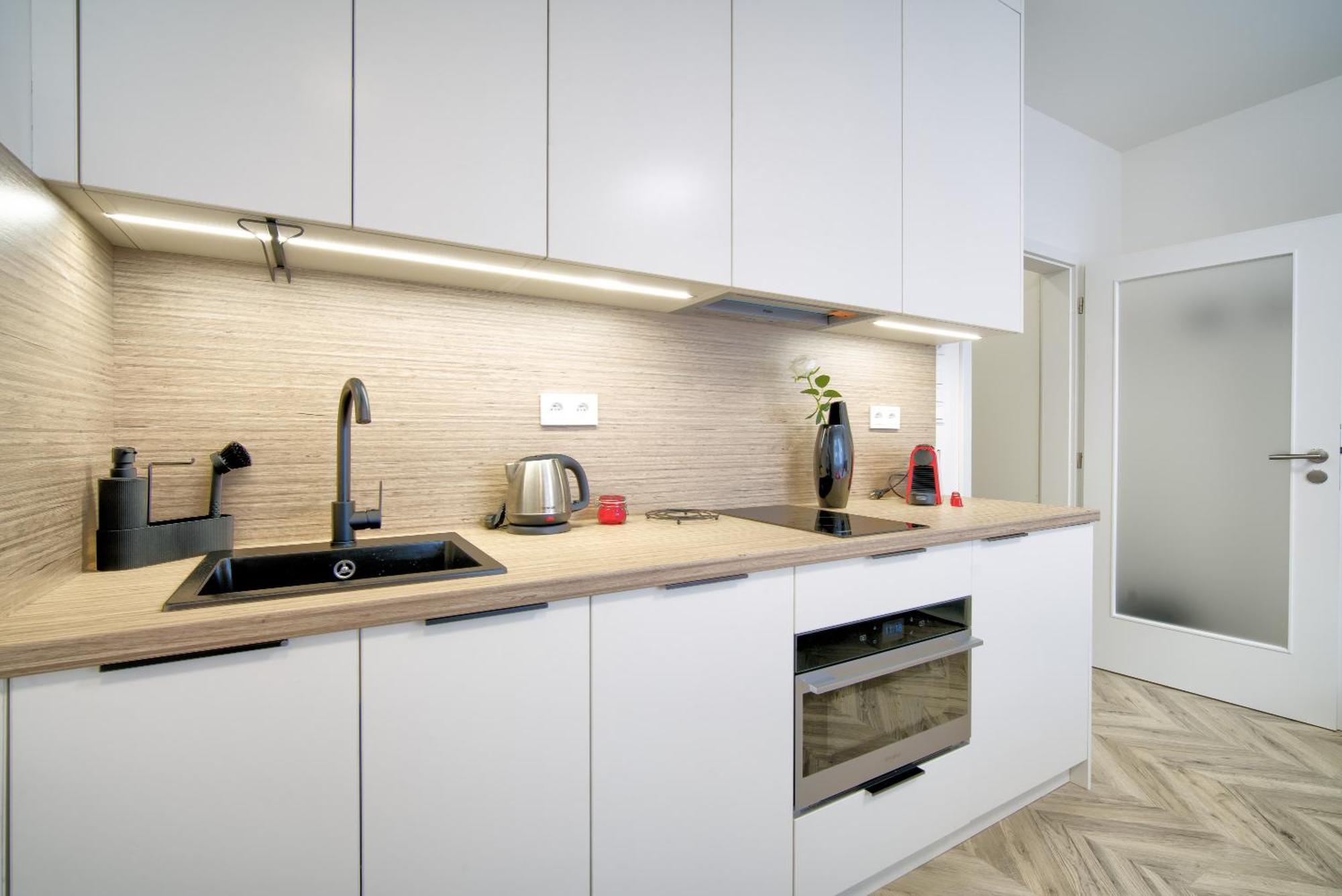 City Relax Apartments With Free Parking, 10 Mins Walk To City Centre Brno Exterior photo