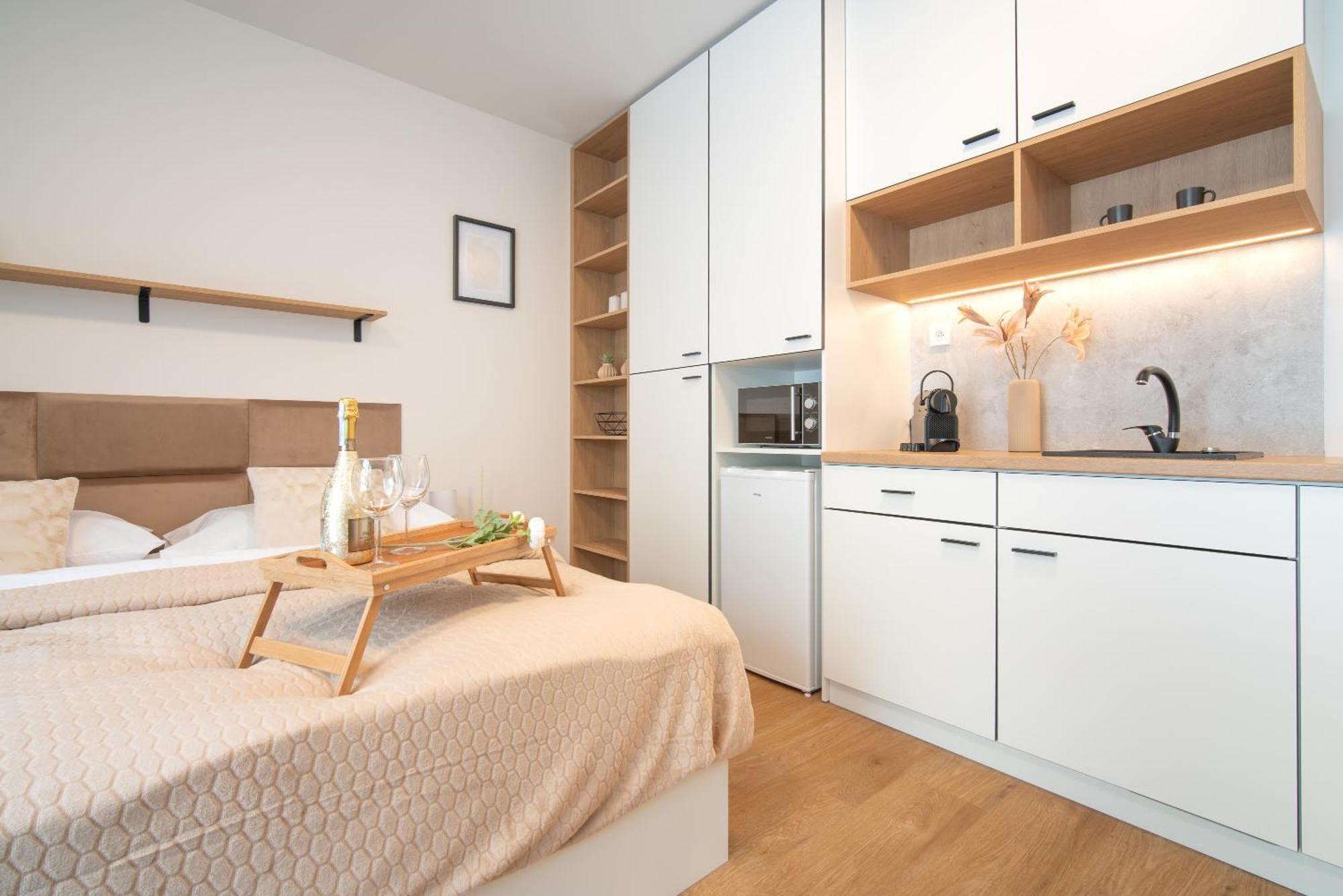 City Relax Apartments With Free Parking, 10 Mins Walk To City Centre Brno Exterior photo